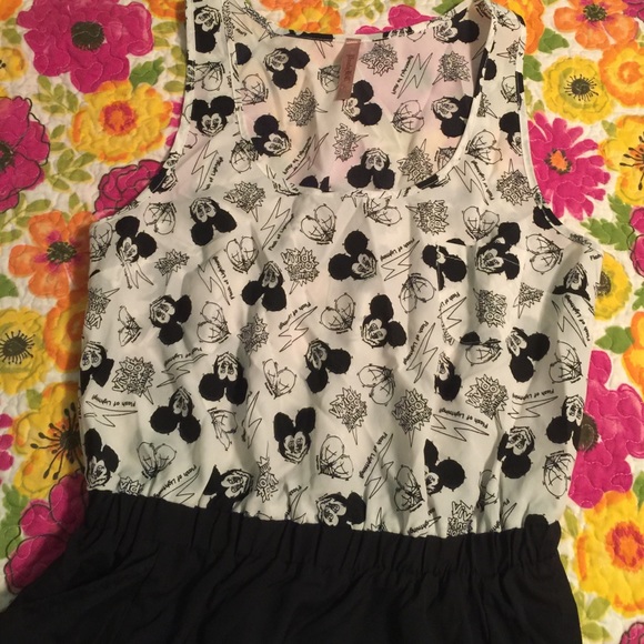 Dresses & Skirts - Mickey Mouse Kawaii Dress Large