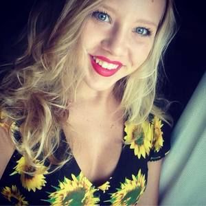 Meet your Posher, Savannah