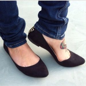 ✨FREE w/ ANY PURCHASE!✨