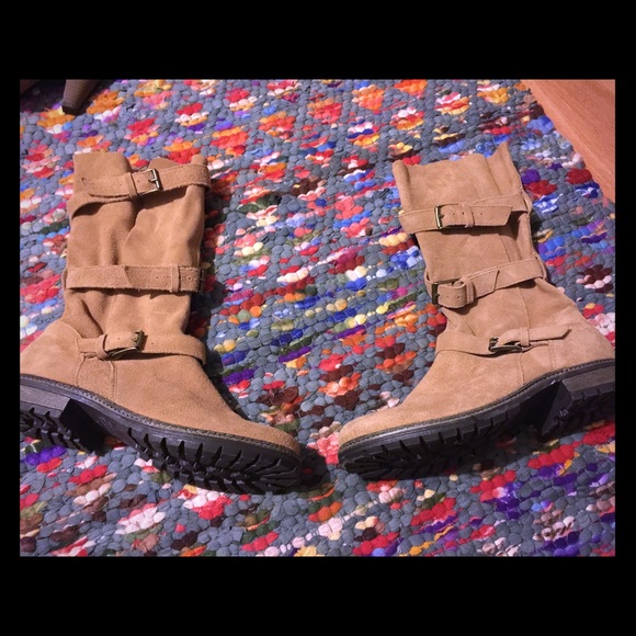 American Eagle Suede Boots 9.5 EUC - Worn Once!!
