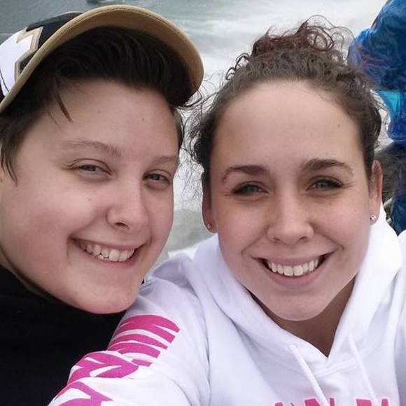 Meet your Posher, Courtney