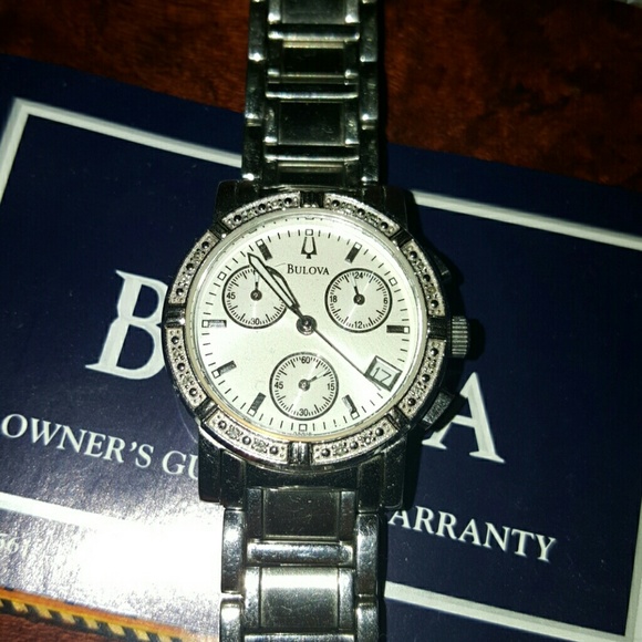 Bulova Watch ⌚ - Picture 1 of 3