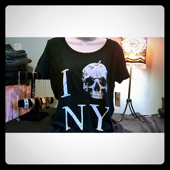 torrid Tops - NWT Graphic Tee