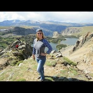 Meet your Posher, Elizabeth