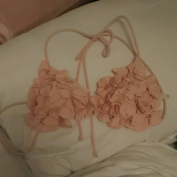 Cute Aerie Bikini Top!