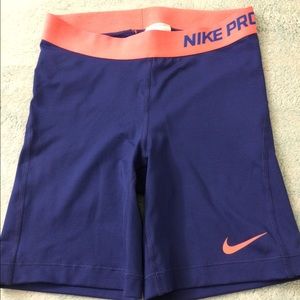 NIKE PRO