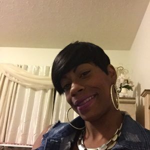 Meet your Posher, Erika