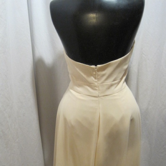 Dress - Picture 3 of 4
