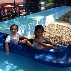 Meet your Posher, Deysi