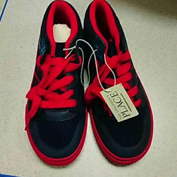 Boys shoes