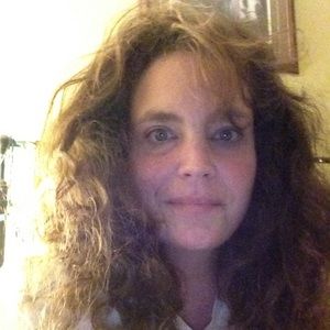 Meet your Posher, Cynthia