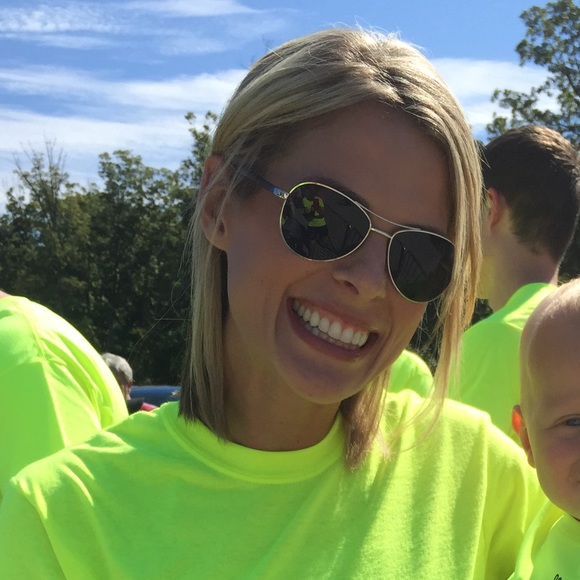 Meet your Posher, Leah