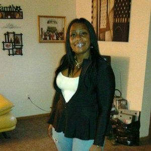 Meet your Posher, Tenisha