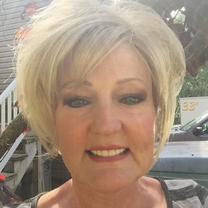 Meet your Posher, Brenda