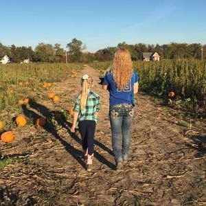 Meet your Posher, Danielle