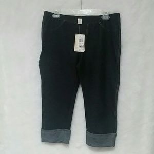 Stretchy "Denim" capris 1x
