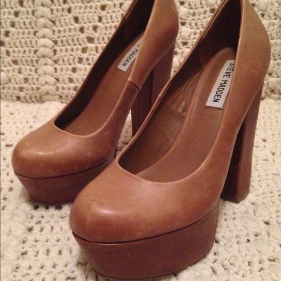 STEVE MADDEN Cognac Leather Pumps - Picture 4 of 4