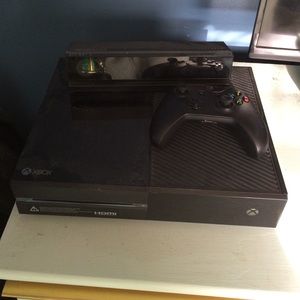 Xbox one with kinect one controller