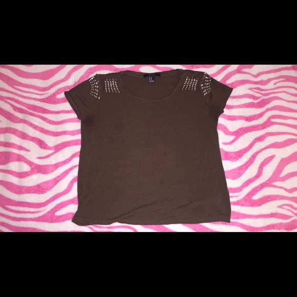 Studded short-sleeve