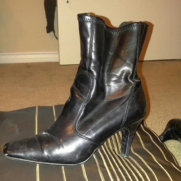 Boots - Picture 2 of 4