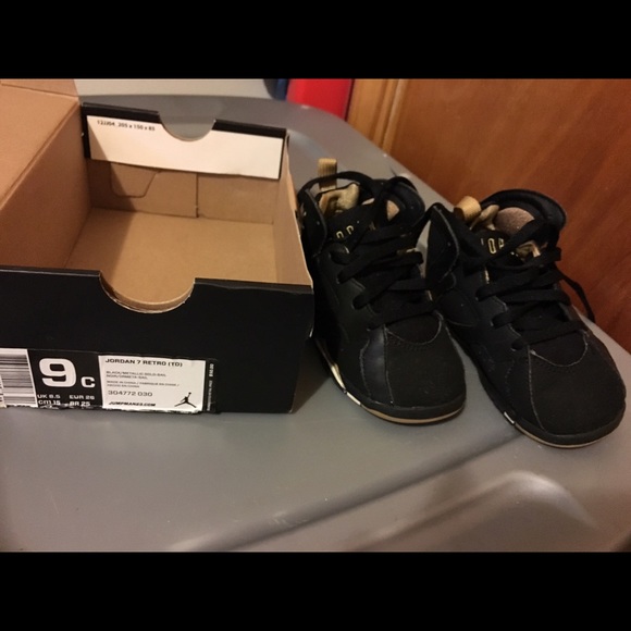 Jordan retro 7 black and gold