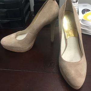 Michael by Michael kors pumps