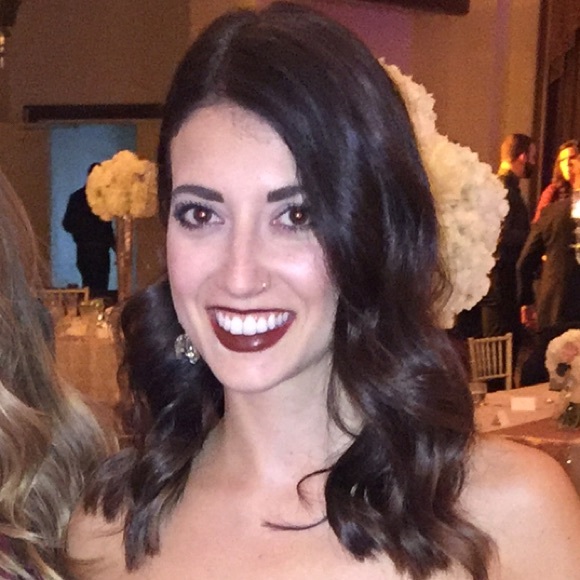 Meet your Posher, Kerra