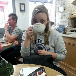 Meet your Posher, Caity