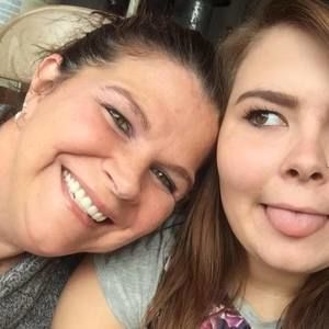 Meet your Posher, Christina