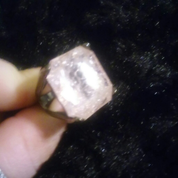 Beautiful ring - Picture 2 of 2