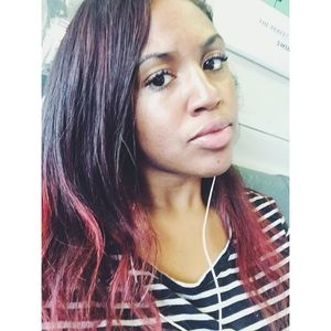 Meet your Posher, Monique