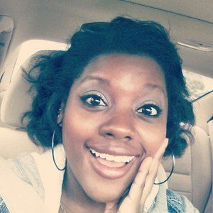 Meet your Posher, Carlyssia