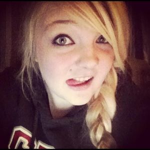 Meet your Posher, Kels