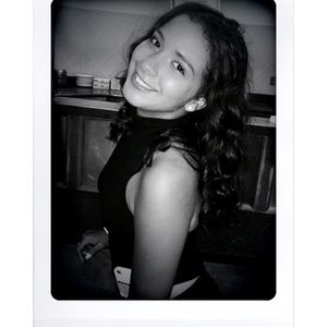 Meet your Posher, Zashira