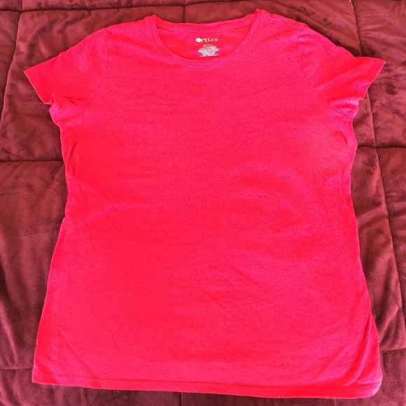 2 Basic red short-sleeve tops