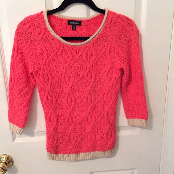 Cute sweater with 3/4 sleeves