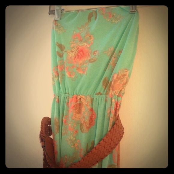 Rue 21 never worn beautiful maxi dress