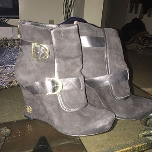 House of Harlow ankle boots
