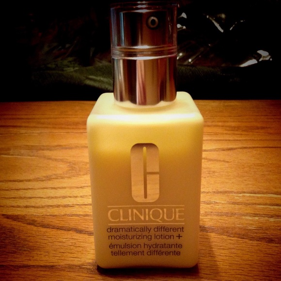 CLINIQUE DRAMATICALLY MOISTURIZING SOLD - Picture 1 of 2