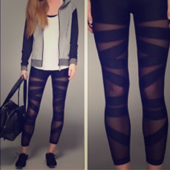 Lululemon High Times Mesh Pant - Snakeskin