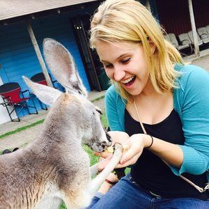 Meet your Posher, Danielle