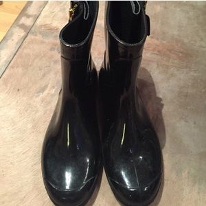 Black Aldo Short Rain Boots!