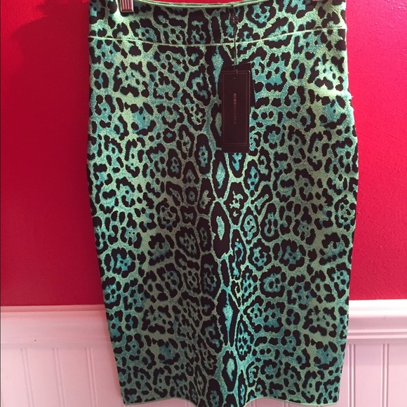 💖✳️NWT BCBGMAXAZRIA Bandage skirt