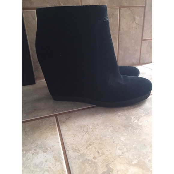 Nine West Black Wedge Boots. Size 8.