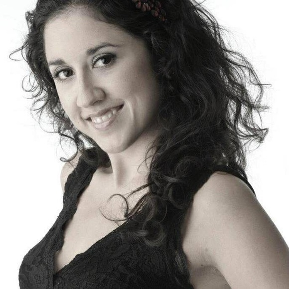 Meet your Posher, Marisa - Picture 2 of 4