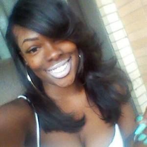 Meet your Posher, Isabella