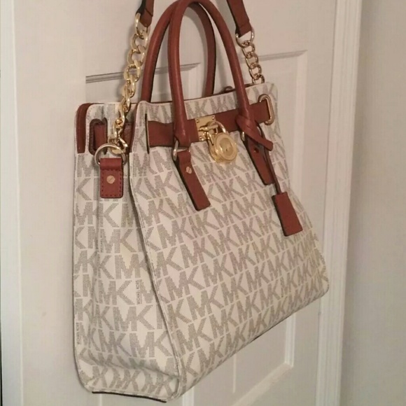 MK purse