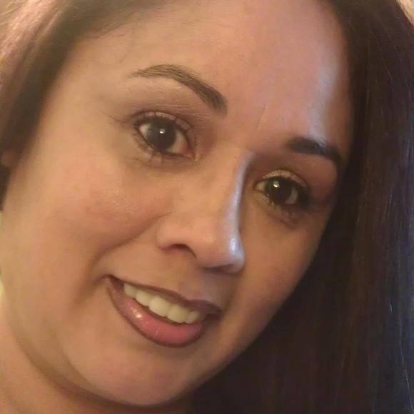 Meet your Posher, Sylvia - Picture 1 of 1