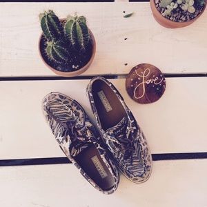 Sperry top sider cheetah/zebra