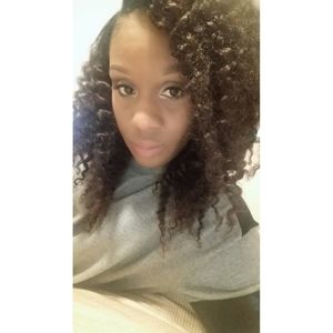 Meet your Posher, Angelica